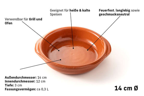 Eine runde, braune Keramikschale mit Beschriftung in deutscher Sprache. Diese keramische Pizzaofen-Grillschale von Fumosa ist zum Grillen und Backen geeignet, perfekt als Pizzaofen-Grillschale. Sie eignet sich für heiße und kalte Speisen, ist langlebig, geschmacksneutral und hilft bei der schonenden Zubereitung. Durchmesser: 14 cm; Fassungsvermögen: 0,3 L.