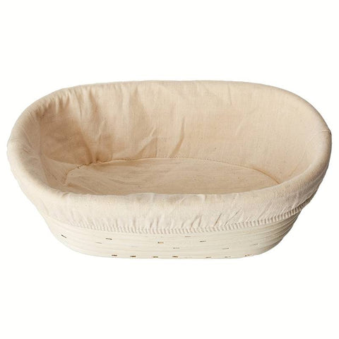 Ein Gärkorb Oval 25 CM von Pizzalovers, bei Brotbackliebhabern auch als Gärkörbchen bekannt, wird zum Brotbacken verwendet. Die Stoffinnenseite hilft dabei, den Teig zu formen und sorgt für die richtige Luftzirkulation während des Aufgehens. Die gewebte Außenseite bietet strukturelle Unterstützung.