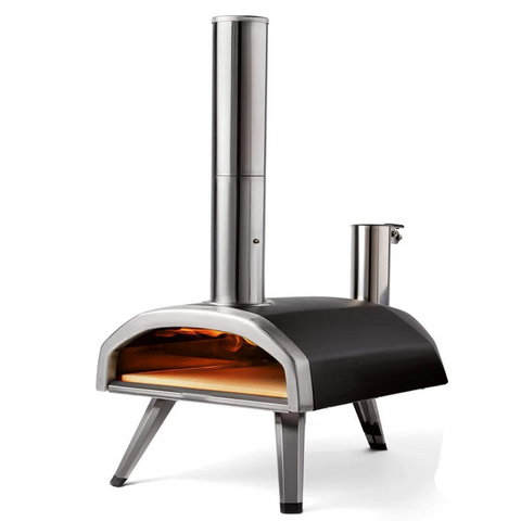Der Ooni Fyra von Ooni ist ein kompakter Outdoor-Pizzaofen mit modernem Metallic-Finish, ideal für den Garten. Er steht auf vier stabilen Beinen, verfügt über einen Kamin und sorgt mit Holzpellets für ein außergewöhnliches Backerlebnis.