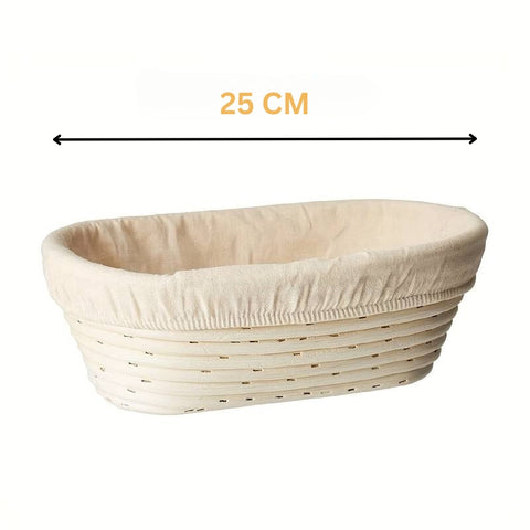 Ein beigefarbener ovaler Gärkorb Oval 25 cm, mit Stoff ausgekleidet und 25 cm lang. Das Pizzalovers Gärkörbchen hat ein Spiralmuster, ideal zum Aufgehen von Teig bei der Herstellung von handwerklichem Brot. Ein Pfeil mit „25 cm“ zeigt seine Länge oben im Bild an, perfekt für jeden Brotbackliebhaber.