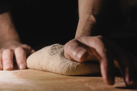 Die Kunst des Pizzabackens zu Hause: Ein Leitfaden für Hobby-Pizzaiolos