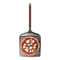 Eine frisch gebackene Pizza mit Mozzarella, Tomatensoße und Basilikum ruht auf dem Ooni Pizzaschieber Signature Perforiert 12" von Ooni vor einem weißen Hintergrund.