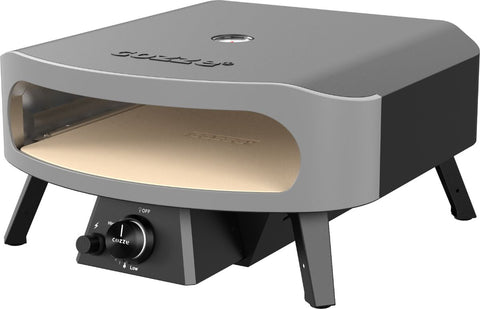 Der Cozze 17 Zoll Pizzaofen CLASSIC von Cozze ist ein schlichter, moderner Aufsatzofen für den Außenbereich in Grau mit Frontöffnung, schwarzen Beinen, sichtbarem Cordierit-Pizzastein und einem 500 °C Temperaturregler. Gas 50mbar mit CH-Regler.