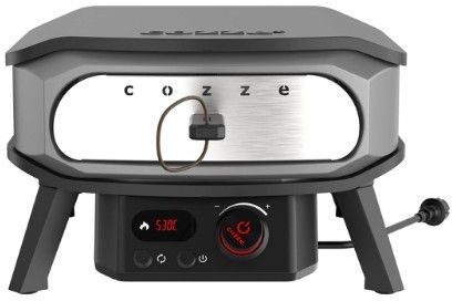 Frontansicht des Cozze 13 Zoll Pizzaofen PREMIUM ROTATE, ein elektrischer 230-Volt-Pizzaofen von Cozze, mit digitaler Anzeige von 530°C, Temperaturregler, CH-Stecker, schwarz-silbernem Design und drehbarem Pizzastein.