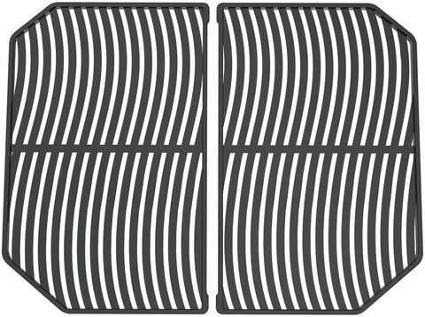 Zwei schwarze Metallpaneele mit gewellten, parallelen Lamellen erzeugen eine optische Täuschung - ideal für Balkongrills oder zur Integration in den Cozze E-500 Grill, elektrisch 230V (CH-Stecker), mit Zwei-Zonen-Technik. Platzieren Sie sie nebeneinander mit einem kleinen Abstand dazwischen.