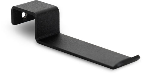 Der Cozze Elements Haken für Rückwand 5er Pack von Cozze verfügt über schwarze Metallwinkel mit Loch, perfekt als Rückwand Haken oder zur sicheren Befestigung von Outdoor-Küche Zubehör an flachen Oberflächen.