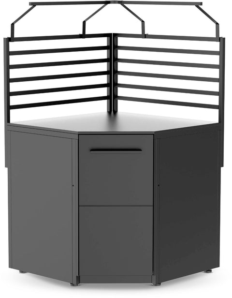 Das Cozze Elements LED-Rack für Outdoor-Küche Eckmodul [90 cm] ist ein moderner, sechseckiger Eckschrank aus schwarzem Metall mit einer Schublade, zwei Türen und Lattenrost-Akzenten - perfekt, um jede Outdoor-Küche aufzuwerten.