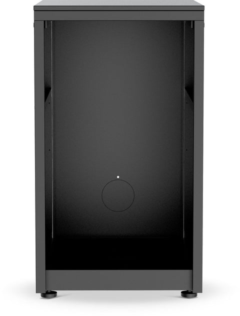 Das Cozze Elements Outdoor-Küche Kühlschrank-Einbaumodul mit Tischplatte [52 cm] ist ein schwarzes, rechteckiges Metallelement mit offener Front, verstellbaren Füßen und rückseitigem Kabelausschnitt - ideal als Einbaumodul oder zur Verwendung unter Edelstahl-Arbeitsplatten.