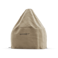 Eine beigefarbene, kegelförmige Gozney Abdeckhaube für Dome 2.0 Kurz mit "GOZNEY" in schwarzer Schrift auf der Vorderseite, die als Backofenabdeckung für den Dome Gen 2 konzipiert ist, wird vor einem schlichten weißen Hintergrund gezeigt.