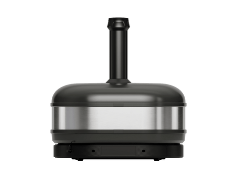 Der Gozney Dome Gen 2 XL Pizzaofen - Hybrid Brennstoffsystem von Gozney zeichnet sich durch ein modernes zylindrisches Design mit schwarzem Sockel, Edelstahlmitte und kurzem, vertikalem Schornstein aus - ideal für die professionelle Outdoor-Küche - und steht auf weißem Hintergrund.