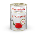 Eine Dose La Fiammante-Datterino-Tomaten mit silbernem Deckel. Das Etikett zeigt eine rote Datterini-Tomate und enthält Texte wie „Sani e Mediterranei“ und „100 % Italiano“. Perfekt für kalorienarme Gerichte, das saubere, schlichte Design hebt sich vom weißen Hintergrund ab.